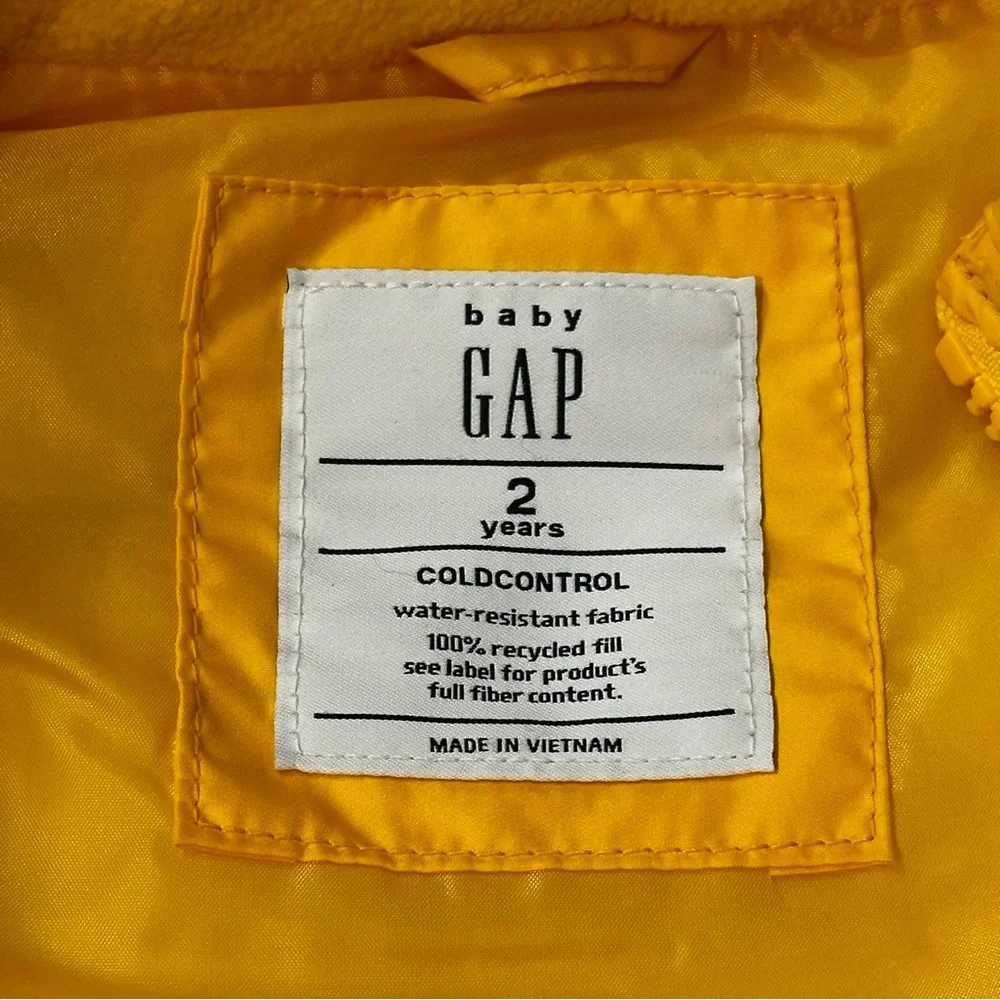 GAP Baby Yellow ColdControl Water-Resistant Vest Size 2 Years